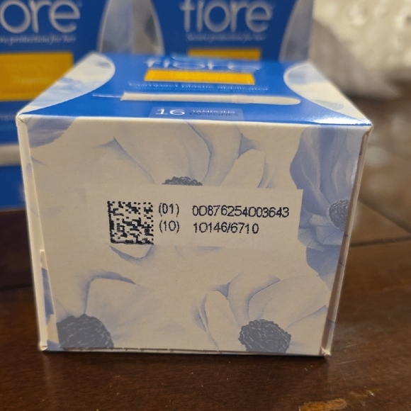 (J33) Fiore Regular Tampons with Compact Applicator - Picture 4 of 6